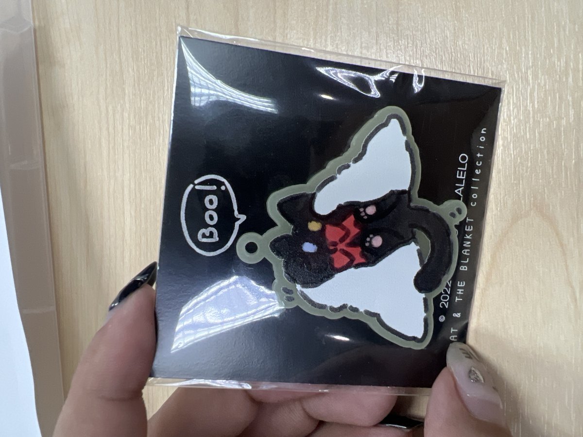 GLOW CHARM  CAT in BLANKET - CENRE' 05 ผ้าห่ม